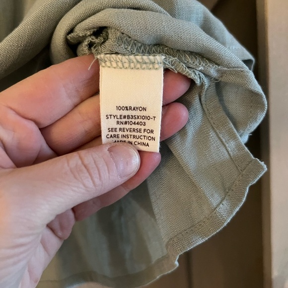 NWOT Blu Pepper Crop Blouse - Picture 4 of 10